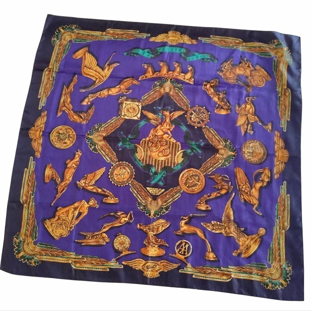 Vintage Scarf Parures De Vent Car Ornaments  Gold